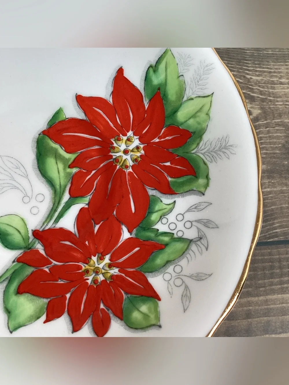 Vintage Victoria C & E Bone China England Tea Cup And Saucer Poinsettia